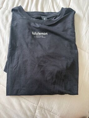 lululemon athletica Men’s Black Crew Performance Tee